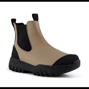 Magda Track Waterproof Boot